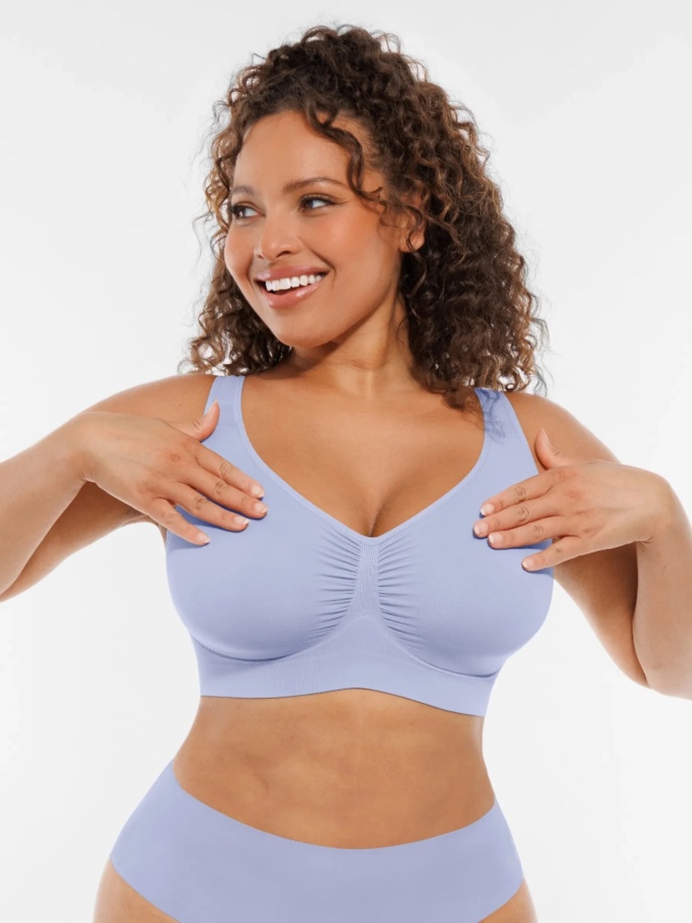 Seamless No Underwire Bra (Size L)